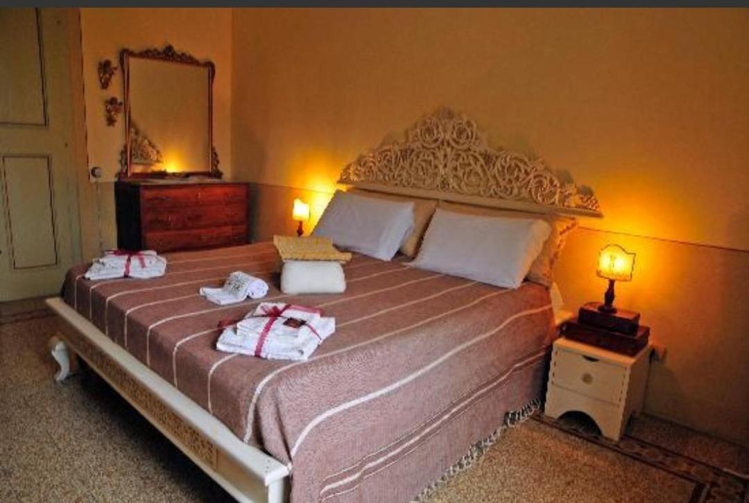 Bed And Breakfast Evelina Lucca Eksteriør bilde